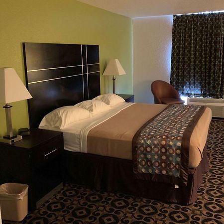Travelodge By Wyndham Torrington Zewnętrze zdjęcie