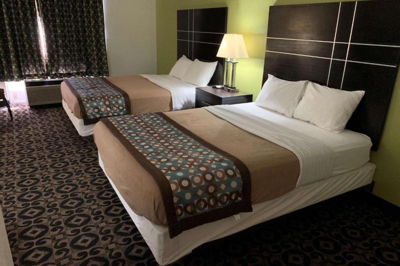 Travelodge By Wyndham Torrington Zewnętrze zdjęcie