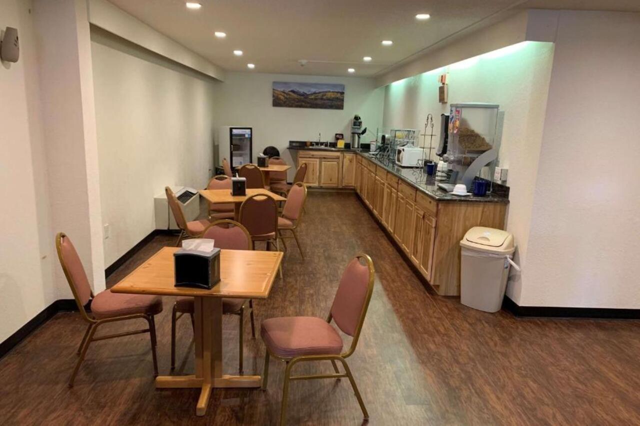 Travelodge By Wyndham Torrington Zewnętrze zdjęcie
