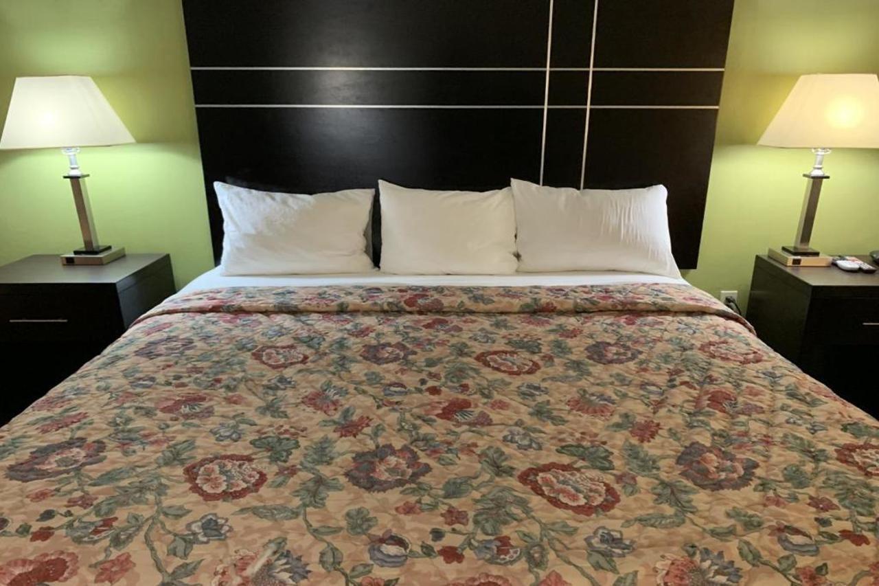 Travelodge By Wyndham Torrington Zewnętrze zdjęcie